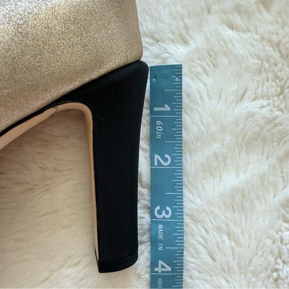 NEW!! Chanel 2018 Gold Toe Leather Pearl Button Boots Heels 38 EU Retail 1400$ - Picture 7 of 11